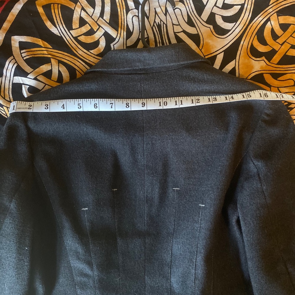 One-button Blazer - Picture 3 of 4